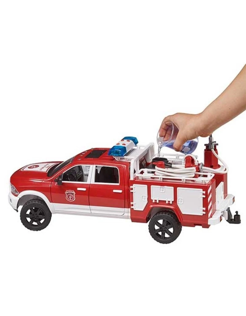 Bruder 02544 - RAM 2500 Brandweerwagen 3 Bruder 02544 - RAM 2500 Brandweerwagen