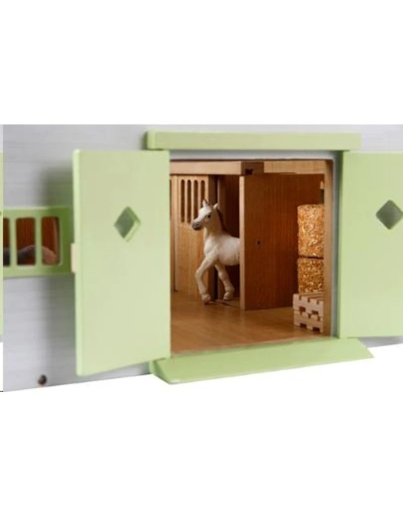 Kids Globe 610271 - Paardenstal Met 3 Boxen En Binnenbak 1:32 4 Kids Globe 610271 - Paardenstal Met 3 Boxen En Binnenbak 1:32 - Afbeelding 2