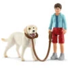 Schleich Farm 42478 - Wandelen Met Labrador Retriever -Speelgoedwinkel schleich schleich farm 42478 wandelen met labrador