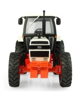 Universal Hobbies 4279 - David Brown 1490 4WD 1:32 -Speelgoedwinkel universal hobbies universal hobbies 4279 david bro 3