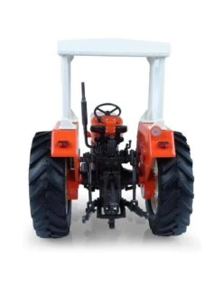 Universal Hobbies 5255 - Fiat 750 Special - 2WD - Met Zonnedak 1:32 -Speelgoedwinkel universal hobbies universal hobbies 5255 fiat 750 2